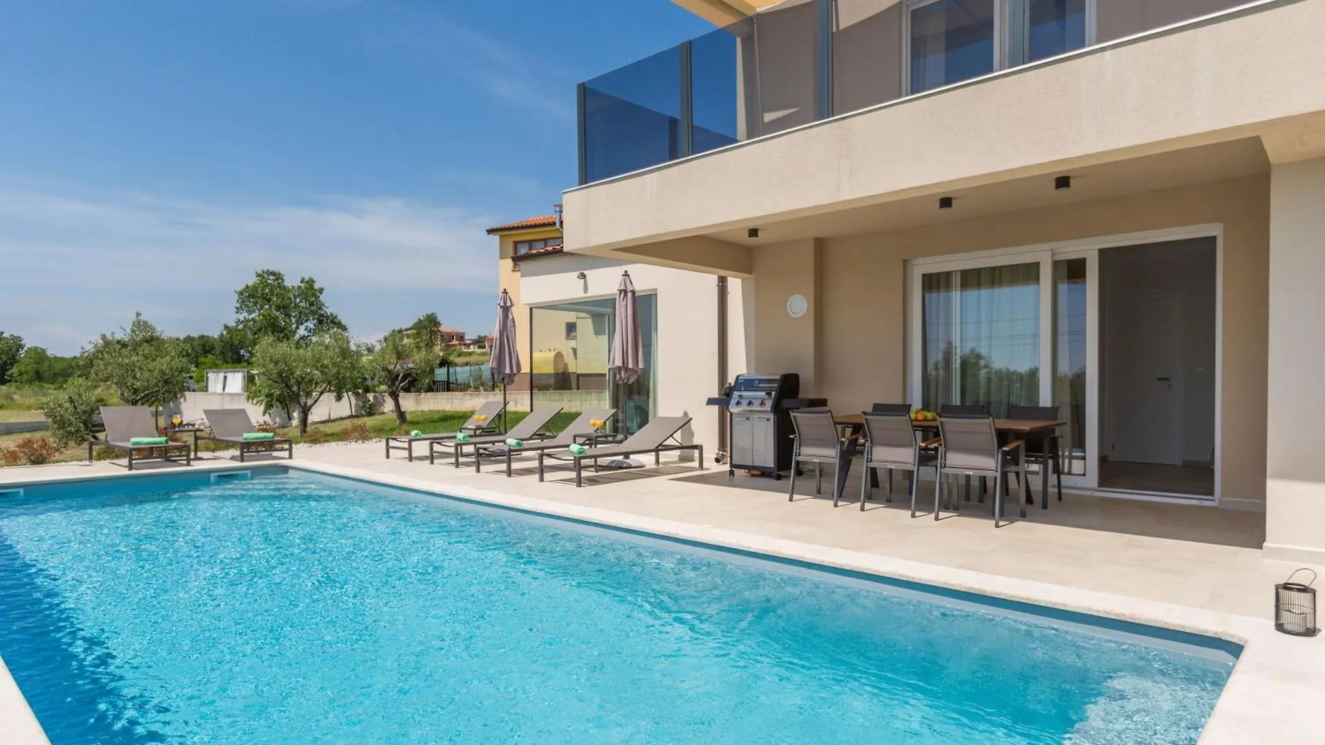 Moderne Villa Bella N Mit Panoramameerblick Visnjan