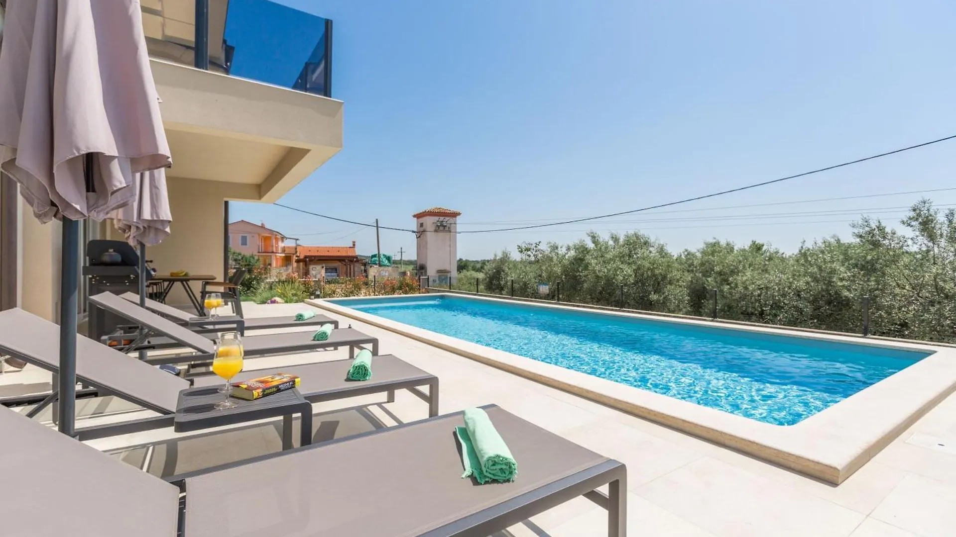 Holiday home Moderne Villa Bella N Mit Panoramameerblick Visnjan